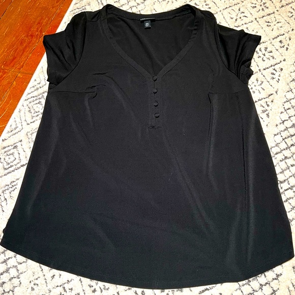 torrid Tops - Black shirt sleeve Torrid Shirt